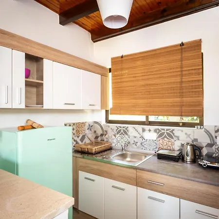 Ionian Kaizer Apartment *